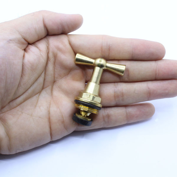مغزی شیر حیاطی دینا مدل DN-OutdoorFaucet بسته 10 عددی